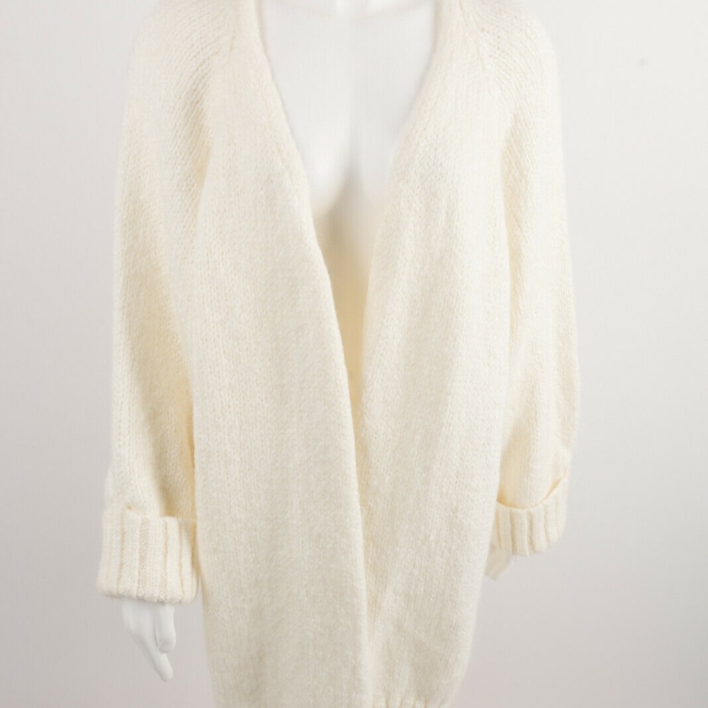 Zara Womens OverSized Chunky Winter White Knit Cardigan M